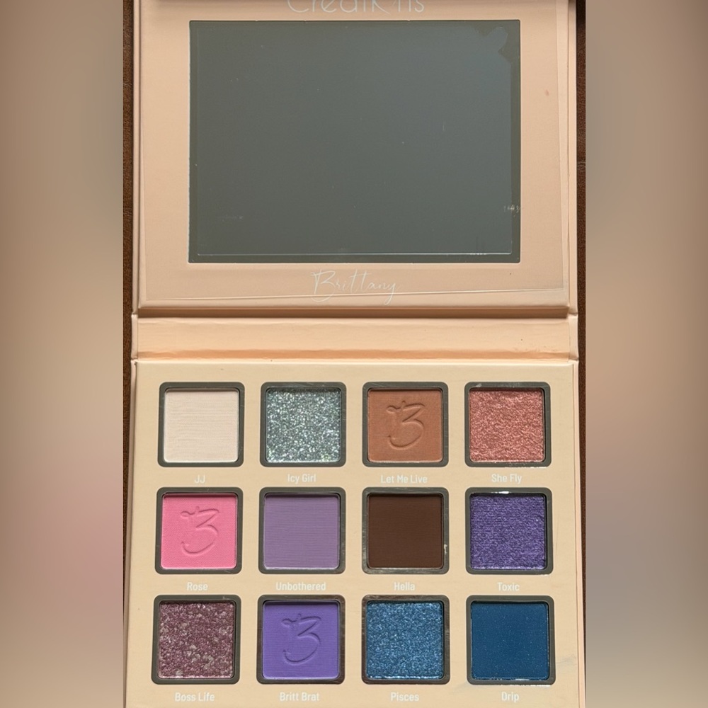 MURILLO TWINS X Beauty Creati💖ns, Brittany, Eyeshadow Palette 🎨✨ BNIP! - Picture 7 of 15
